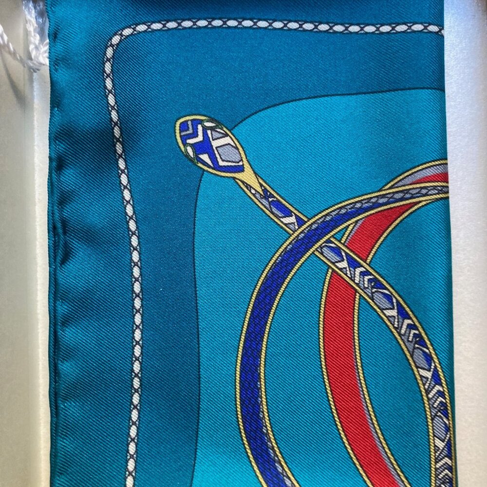 BVLGARI Serpenti 75 Pocket Square, light blue, NWT! - Picture 3 of 3